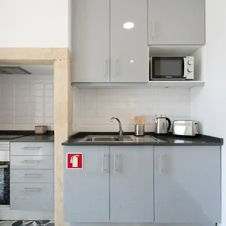 Апартаменты Casa Cheia De Graca - Lovely House Лиссабон